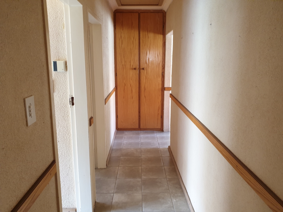 To Let 2 Bedroom Property for Rent in Doringkruin North West